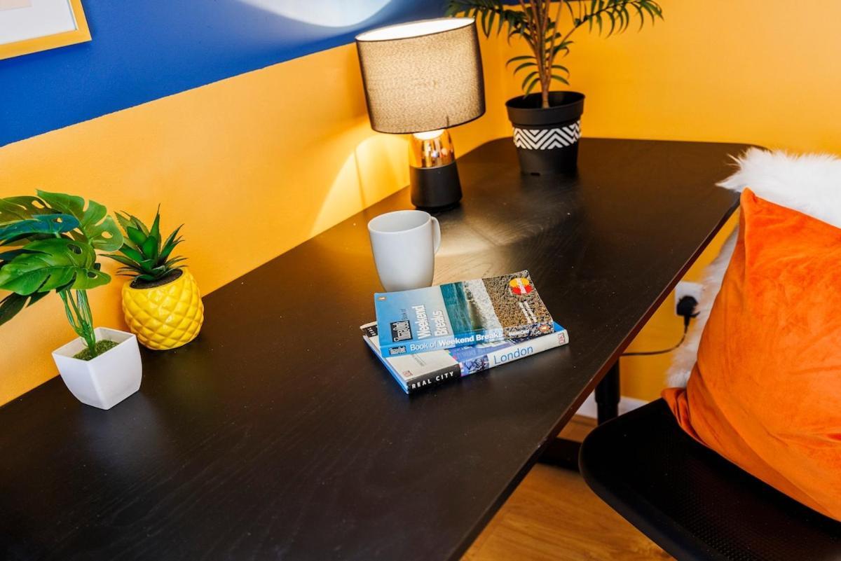 Colourful And Cozy Near Station - New Cross - Goldsmith Apartment *