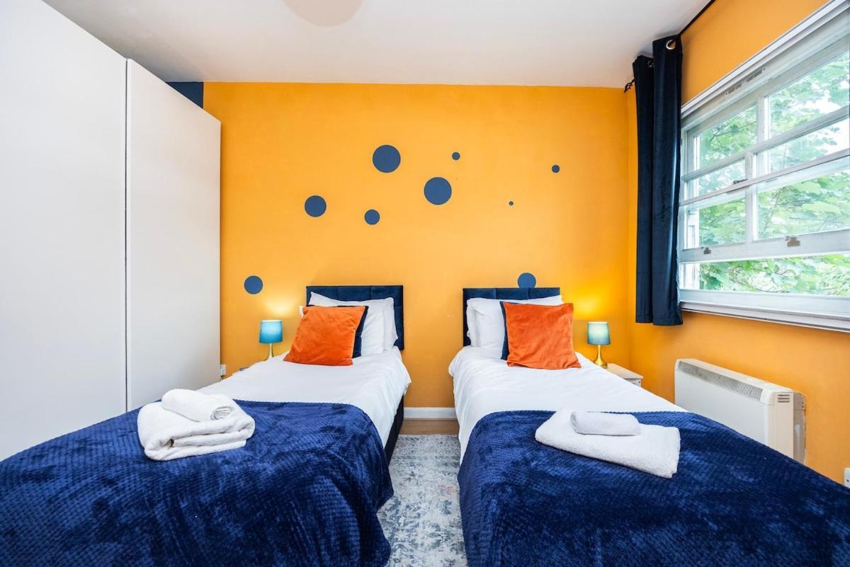 Colourful And Cozy Near Station - New Cross - Goldsmith Apartment *
